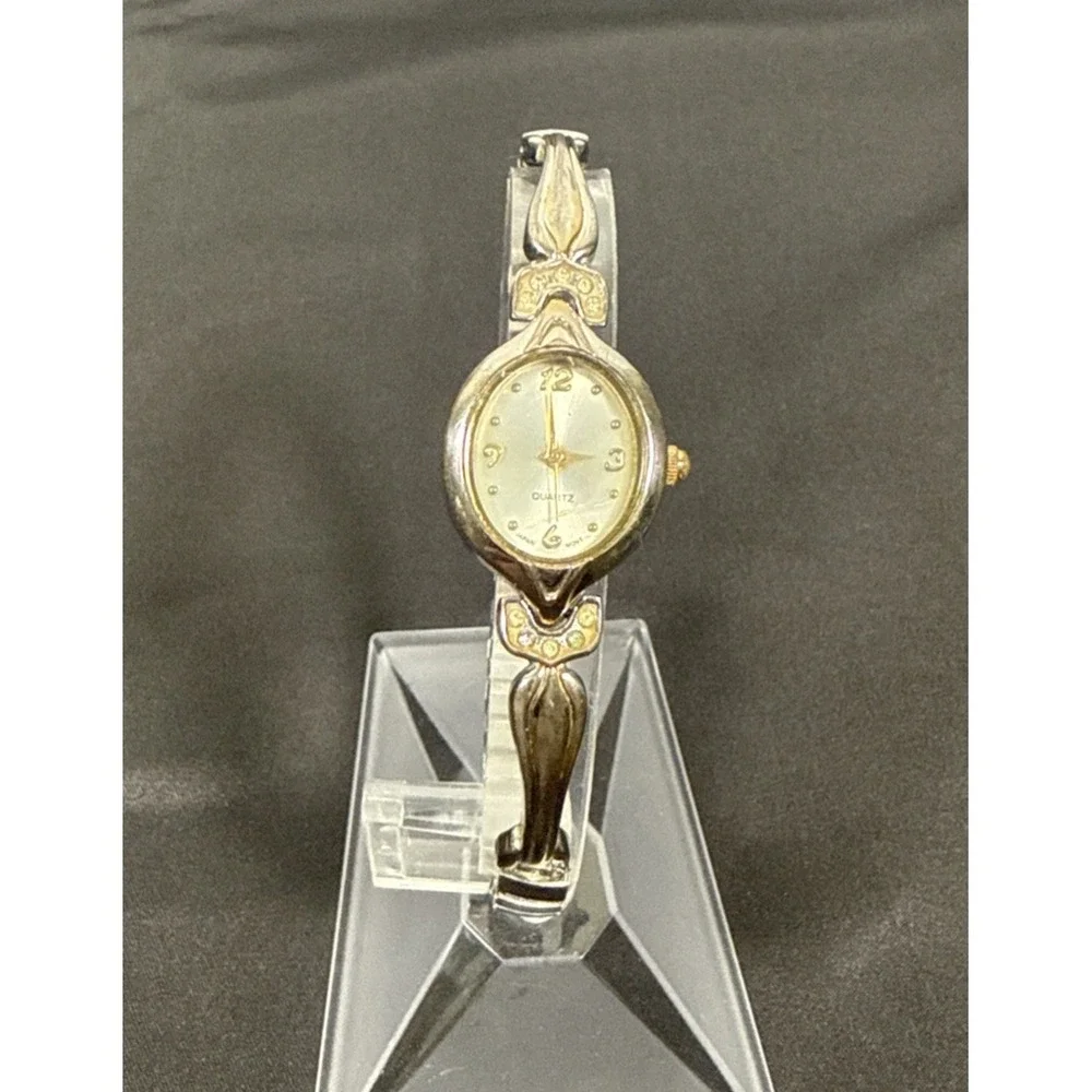 Unbranded Quartz Wristwatch Women Silver Gold Two Tone Oval Rhinestone Accent